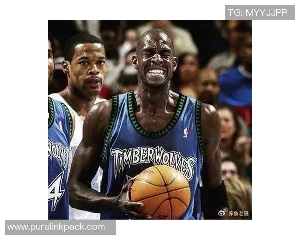 球场上泪水飘洒,球星情深难言 球场上泪水飘洒,球星情深难言