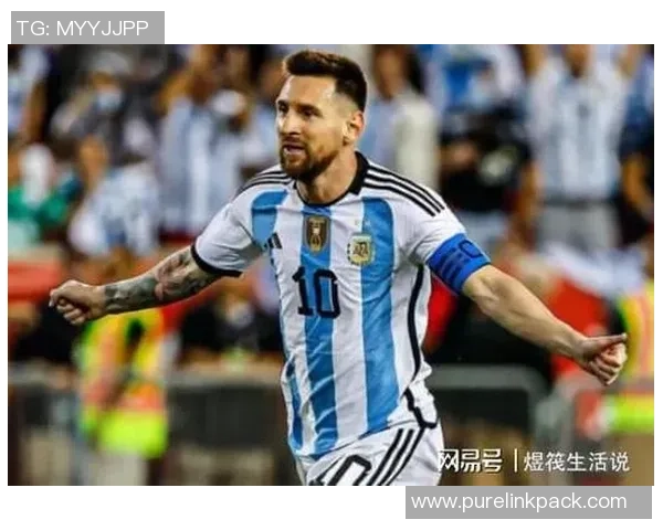 足球巨星风采全景呈现 聚焦顶级球员精彩瞬间与比赛场景